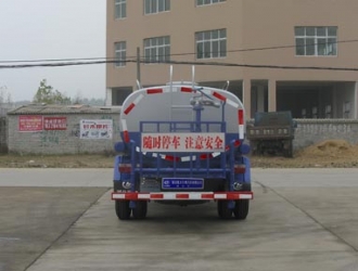 ���Ķ���С��������ˮ����2����