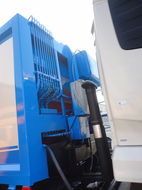 �������ѹ��ʽ�������͸��͹�