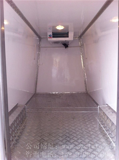 金杯海狮面包冷藏车内饰图片 金杯海狮面包冷藏车内饰图片