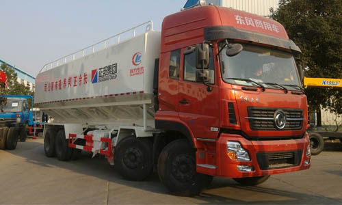 ��������ǰ�ĺ��ɢװ���Ϲ޳�ͼƬ