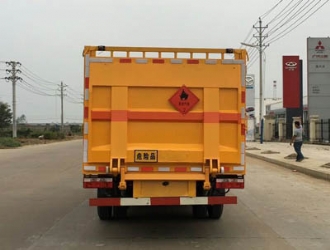 ���嶫����ƿ���䳵