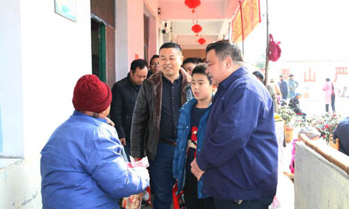 程力集团总经理程阿罗率团看望慰问随园孤寡老人 程力集团总经理程阿罗率团看望慰问随园孤寡老人
