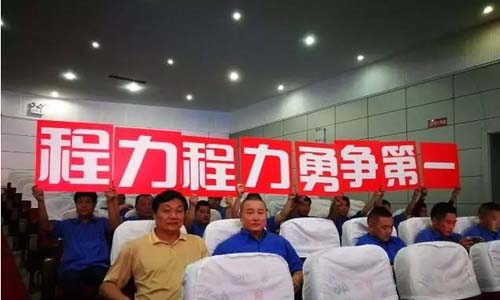 ������ί���������ٿ��׽�ʮ������������ѡ����佱���ᣬ�������������ٴΰ���������������ǰ����