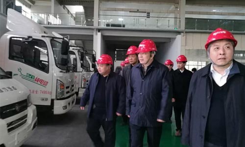 ��ʡ�����У���̰����ܾ�������һ���ι۳�������Դ��ʱ�����ж����ػ�������������˾�ٽ�������ǿ���󲢼������