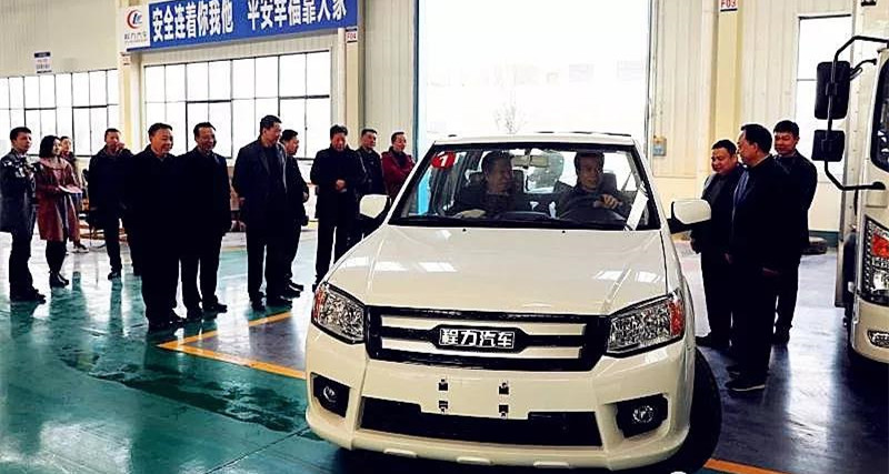 2��24�գ���������ί���������ٿ�2017�깤���ܽ���2018�꿪�ź���飬�����������Ŵ��������ܳ���ҵ�����ʹ������ԣ��̰����ܾ��������������ͻ��������ҵ�ҡ������ƺš�