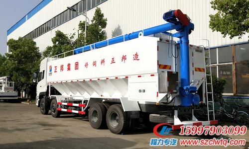 ����ͻ�������������ǰ�ĺ��40��ɢװ�������䳵