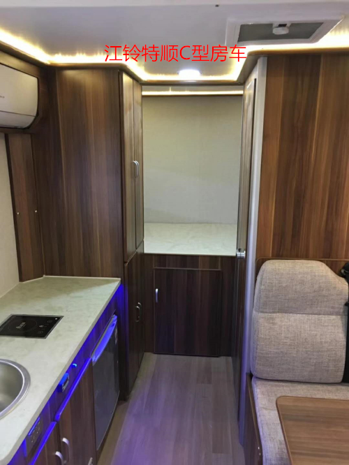 江铃特顺C型房车 江铃特顺C型房车