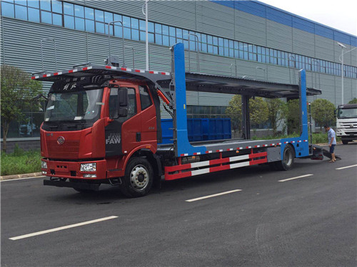 ���J6L�γ����䳵