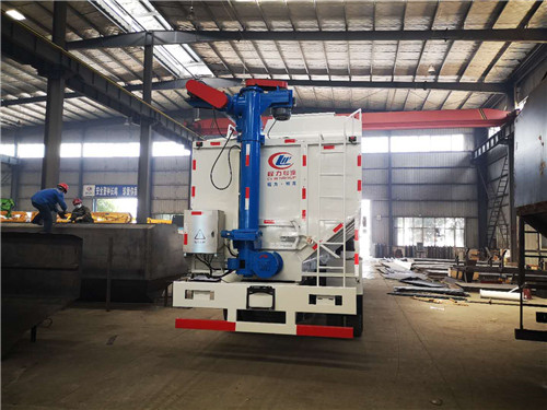 �������С����35��ɢװ�������䳵