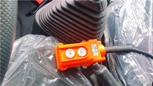 Ծ��С�����Զ�Һѹ�����������ۻ���