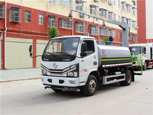 国六小多利卡铁路抑尘车(方圆罐-CLW5071TDY6型-5吨) 国六小多利卡铁路抑尘车(方圆罐-CLW5071TDY6型-5吨)