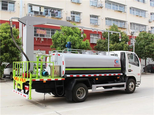 国六小多利卡铁路抑尘车(方圆罐-CLW5071TDY6型-5吨) 国六小多利卡铁路抑尘车(方圆罐-CLW5071TDY6型-5吨)