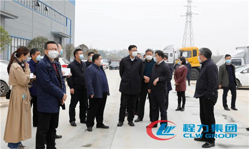 �������������ܾ����̰��޶Բܹ㾧��ʡ���ڰ�æ֮���������������ŵ��б������ĸ�л�����쵼�������˾���״������һ����ץ��Ŀǰ���ָܻ��͹�������Ż����ߵĴ�û������ڱ��ʱ�����ɼȶ�����Ŀ�������ͬʱ������ʱ�������Ӵ��Ƚ��������²�Ʒ���з�Ͷ�룬���ΰ����г��ķ�չ����ʼ�հ�Ʒ�Ʒ�չ��Ʒ��ЧӦ��Ϊ��Ҫ�������񣬽�������һ�����Ʒ�ƴ����Ϊ����ʡ������Ӫ��ҵ��һ�š��������ơ���