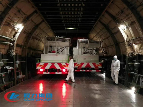 ������˾�ڹ��ڣ���ɫ������˹���ԺӦ�����͹�װ�������������������ػ���ҽ�����ʱ��������������ί�������´�Ŀ������ʱ�������󣬻�����֯��������������ȫ��������κ���֮�У�ȫ���Ը���Ϲ���ս�Թ����������˹�ͬ��ĺ�ΰ��ҵ����8��ʱ���ڸ���45������ɱ���������߳�����Ԯ�ж����������Խ������������ǵķ���ս��Ҳ�ڽ����ܹĵĳﻮ�У������ǻۡ������ٶȡ�����Ʒ�ƣ��ٴ��������й������Ӳ��ʵ���� �й��ĳ���������ĳ�����������������ȫ��