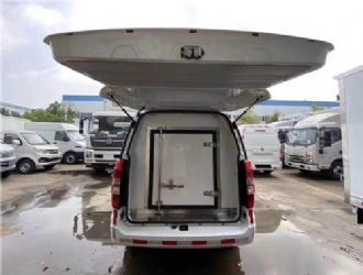 ���º�ʨ���������س������ͣ�