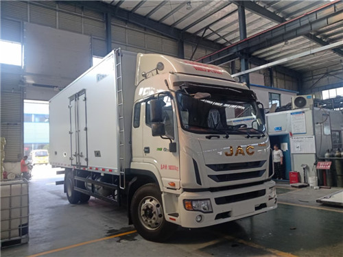 ���������п�����˹Q9 5000�����س�