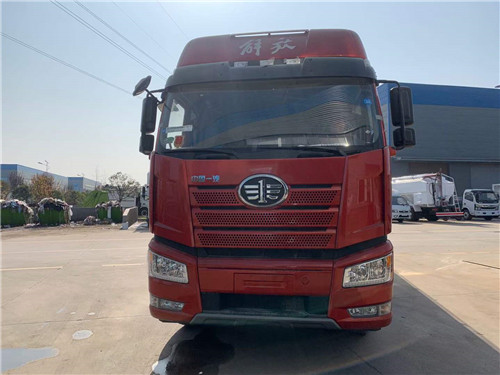 �������J6pǰ�ĺ��ɢװ�������䳵