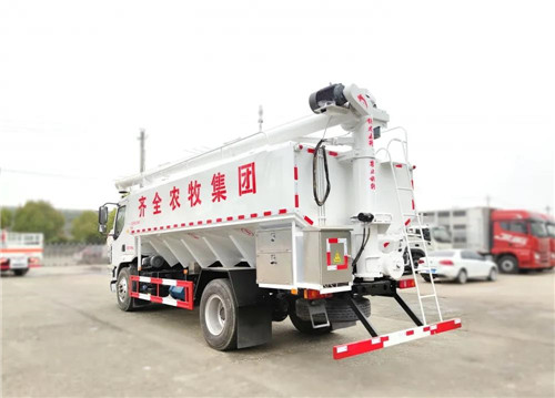 ����������������M3��ʻ��4500���ϳ�ͼƬ