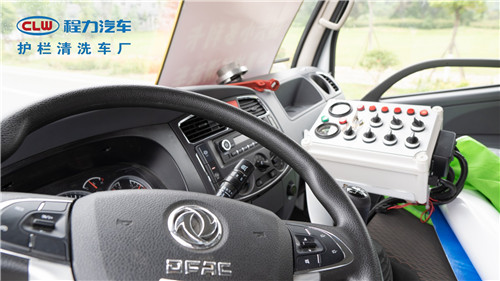 4����������С���������û�����ϴ��