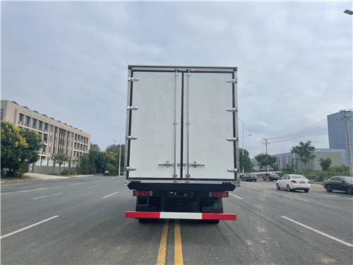 国六东风柳汽6.8米7.8米冷藏车 国六东风柳汽6.8米7.8米冷藏车