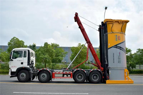 国六重汽豪沃TX5车厢可卸式垃圾车适用于竖直式垃圾转运站箱体
