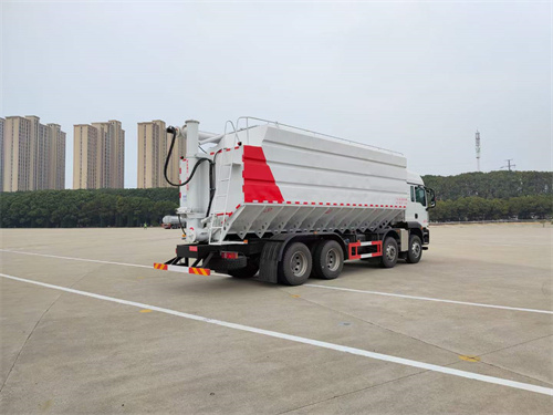 �����ǵ¿�ǰ�ĺ���������䳵