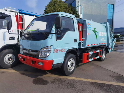 ����С��֮��3����ѹ��������