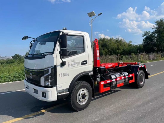 �ɵ��³��¹�4495Kg���ذ泵���жʽ������