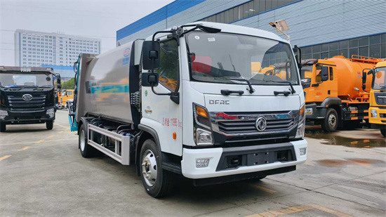 新款东风多利卡 10 立方压缩垃圾车 新款东风多利卡 10 立方压缩垃圾车